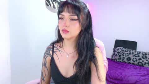 Isabela   Independet model 3 online show from April 26, 2026, 1:58 am