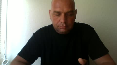 dollpetal online show from June 29, 2026, 4:30 am