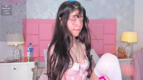 Snapshot of dolly_kitter chatting on May 19, 2026, 11:38 am dolly_kitter online show from May 19, 2026, 11:38 am