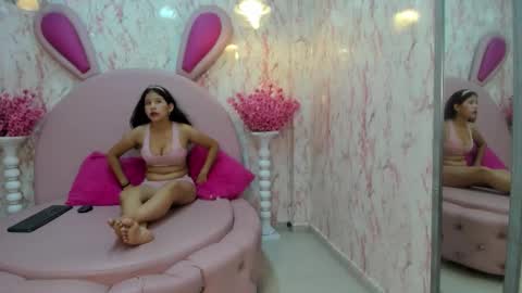 Dollyboobsy  online show from March 1, 2026, 1:02 pm