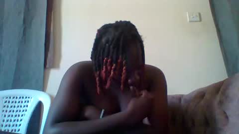 Snapshot of dollyvee chatting on November 11, 2025, 12:16 pm dollyvee online show from November 11, 2025, 12:16 pm