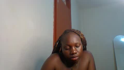 Snapshot of dollyvee chatting on April 15, 2026, 6:15 pm dollyvee online show from April 15, 2026, 6:15 pm