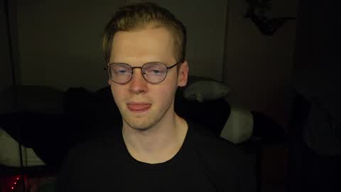 doloresman online show from April 20, 2026, 4:59 am