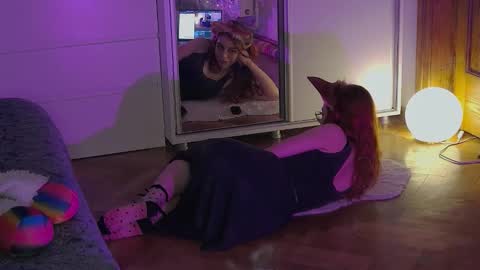 Dolores Sage online show from February 28, 2026, 7:09 am