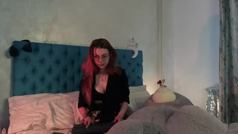 Snapshot of doloressage chatting on June 19, 2026, 3:49 pm Dolores Sage online show from June 19, 2026, 3:49 pm
