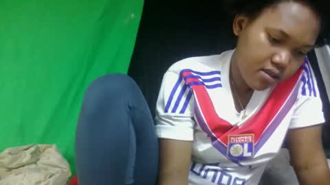 doloresslu online show from February 15, 2026, 11:19 am