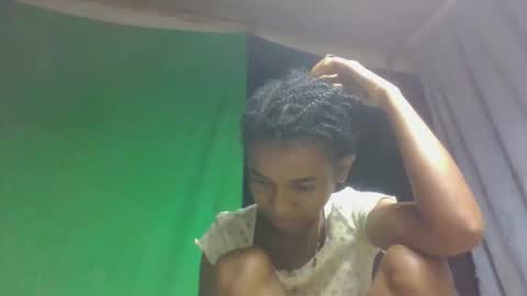 doloresslu online show from March 31, 2026, 5:41 am