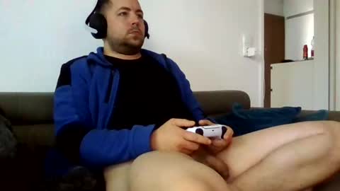 Snapshot of dombio_12 chatting on September 30, 2025, 10:53 am dombio_12 online show from September 30, 2025, 10:53 am