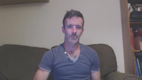 Snapshot of dombolio chatting on October 16, 2025, 6:31 pm Dombol online show from October 16, 2025, 6:31 pm