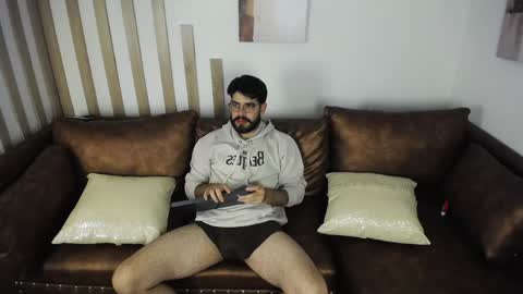 Snapshot of domboy_ chatting on May 29, 2026, 11:25 pm domboy online show from May 29, 2026, 11:25 pm