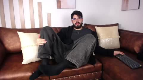 Snapshot of domboy_ chatting on June 5, 2026, 8:58 pm domboy online show from June 5, 2026, 8:58 pm
