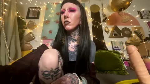 Dominatrix Esther Mars online show from February 6, 2025, 3:59 am