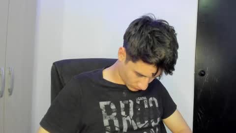 Snapshot of dominic_radccliffe chatting on May 21, 2026, 2:51 am Your real love online show from May 21, 2026, 2:51 am