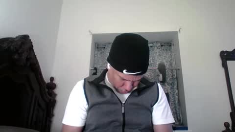 luis online show from April 1, 2026, 7:11 pm