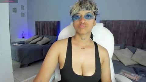 Snapshot of dominick_joness chatting on January 18, 2025, 7:58 pm Dominick online show from January 18, 2025, 7:58 pm