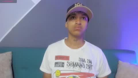 Snapshot of dominick_joness chatting on March 2, 2025, 1:27 pm Dominick online show from March 2, 2025, 1:27 pm