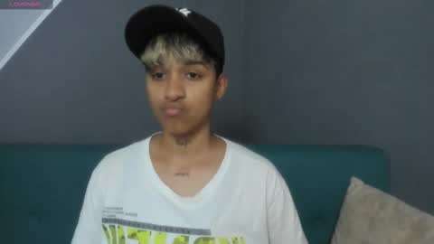 Snapshot of dominick_joness chatting on March 3, 2025, 6:44 pm Dominick online show from March 3, 2025, 6:44 pm