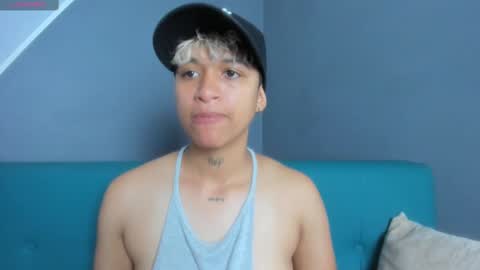 Snapshot of dominick_joness chatting on March 6, 2025, 5:33 pm Dominick online show from March 6, 2025, 5:33 pm