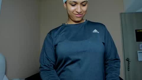 Snapshot of dominick_joness chatting on September 13, 2025, 4:34 am Dominick online show from September 13, 2025, 4:34 am