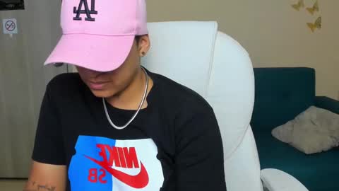 Snapshot of dominick_joness chatting on September 17, 2025, 5:20 am Dominick online show from September 17, 2025, 5:20 am