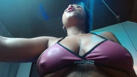  D O M I N K  online show from April 10, 2026, 7:46 am