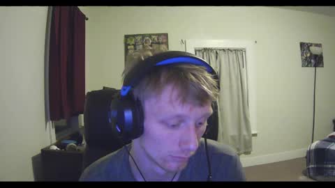 Snapshot of domohead0 chatting on June 1, 2026, 7:43 am dom online show from June 1, 2026, 7:43 am