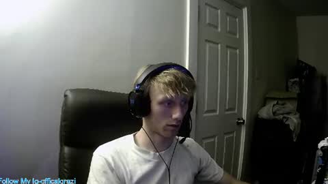 Snapshot of domohead0 chatting on July 17, 2026, 5:14 am dom online show from July 17, 2026, 5:14 am
