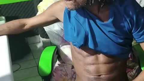 dondiego5511 online show from May 15, 2026, 7:59 am