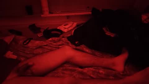 dondoner18 online show from April 12, 2026, 10:26 pm