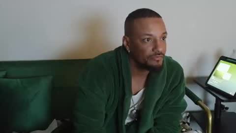 Gifted online show from April 27, 2026, 11:25 pm