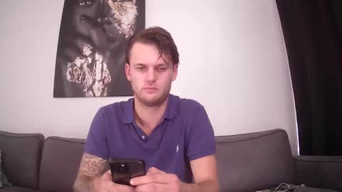 Snapshot of donn053 chatting on October 1, 2025, 1:06 pm Papi online show from October 1, 2025, 1:06 pm