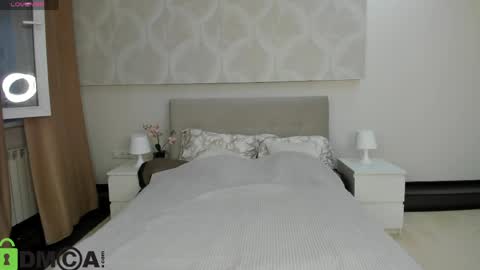 Donna On GMT2 Mon-Fri 3-9 AM online show from March 29, 2026, 11:49 pm