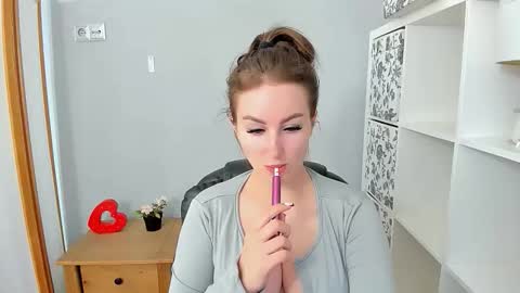 DonnaSensual online show from September 15, 2025, 8:42 pm