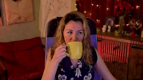 Donna online show from April 13, 2026, 7:08 pm