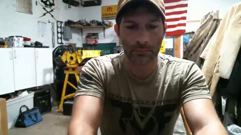 Snapshot of donniestone chatting on November 4, 2025, 5:01 pm donniestone online show from November 4, 2025, 5:01 pm