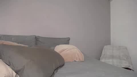 Snapshot of dontcallmeangel_ chatting on December 6, 2024, 2:13 am Iara online show from December 6, 2024, 2:13 am