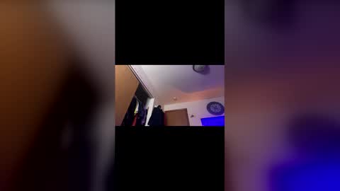 doodlez224472 online show from February 18, 2026, 12:01 pm