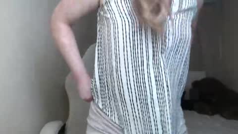 dorasuun online show from April 25, 2026, 1:41 pm