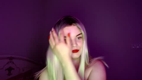 Snapshot of doratixx0 chatting on April 22, 2026, 8:43 pm dorati online show from April 22, 2026, 8:43 pm