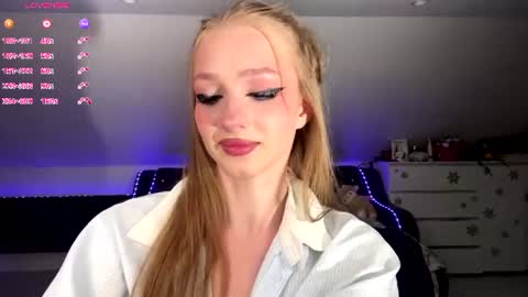 Anika online show from July 17, 2026, 9:41 pm