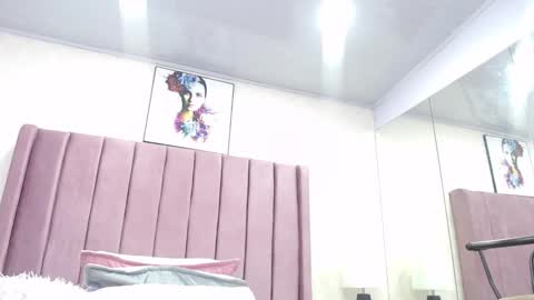 Anny online show from October 21, 2025, 12:39 pm