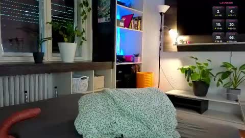 Snapshot of dorfmatratze_ chatting on July 10, 2026, 4:31 pm Alice online show from July 10, 2026, 4:31 pm