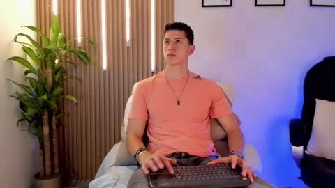 dorian_mystery online show from November 7, 2025, 2:00 am