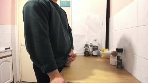 menu  below online show from December 8, 2024, 9:08 pm