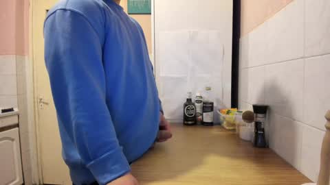 menu  below online show from December 13, 2024, 7:43 pm