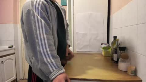 menu  below online show from February 27, 2025, 5:24 am