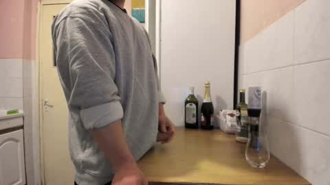 menu  below online show from March 14, 2026, 1:12 am