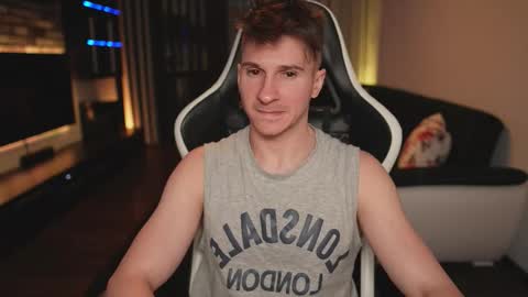 Dorian Reyes online show from December 16, 2025, 12:04 am