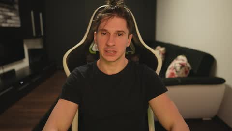 Dorian Reyes online show from March 26, 2026, 1:55 am