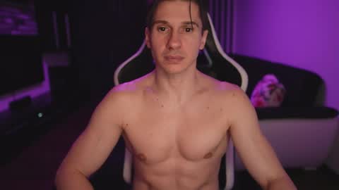 Dorian Reyes online show from March 29, 2026, 2:11 am